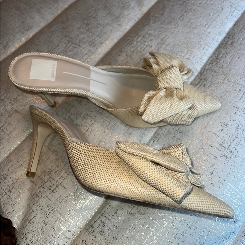 Heels - Picture 2 of 4